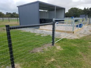 Busy Digger Fencing, Busy Digger Farm Gates, Busy Digger Services