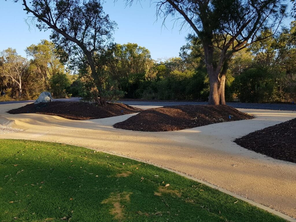 Stake Hill Landscaping, Stake Hill Garden Design, Stake Hill Driveway, Busy Digger Project