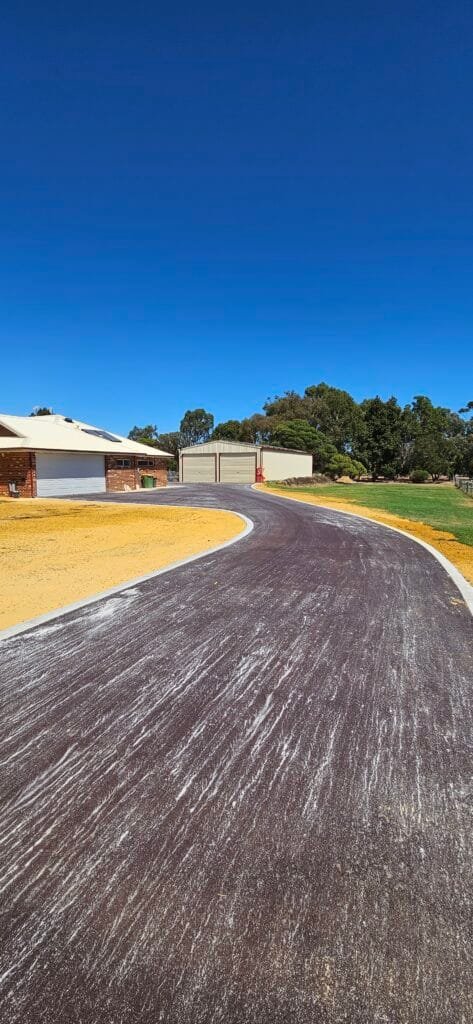 dandalup driveway, dandalup hotmix, dandalup asphalt, busy digger asphalt